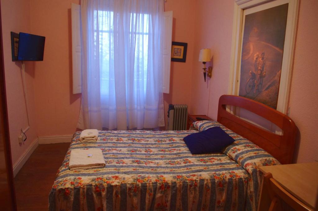 Pension "La Marina" Castro Urdiales Room photo